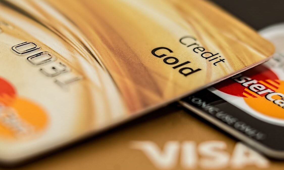 Golpes com Cartão de Crédito: Como Identificar e Se Proteger