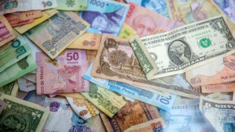 Conta Global vs. Cartão Internacional: Qual Vale Mais para Viajar