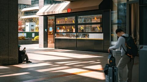 Como Usar o Cartão no Exterior sem Surpresas: Guia para Viajar Tranquilo